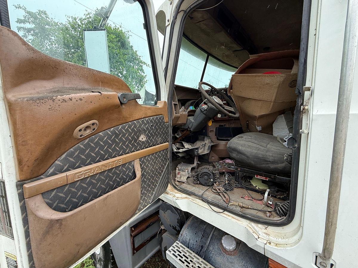 Used 2007 MACK CTP713 T/A CAB & CHASSIS TRUCK