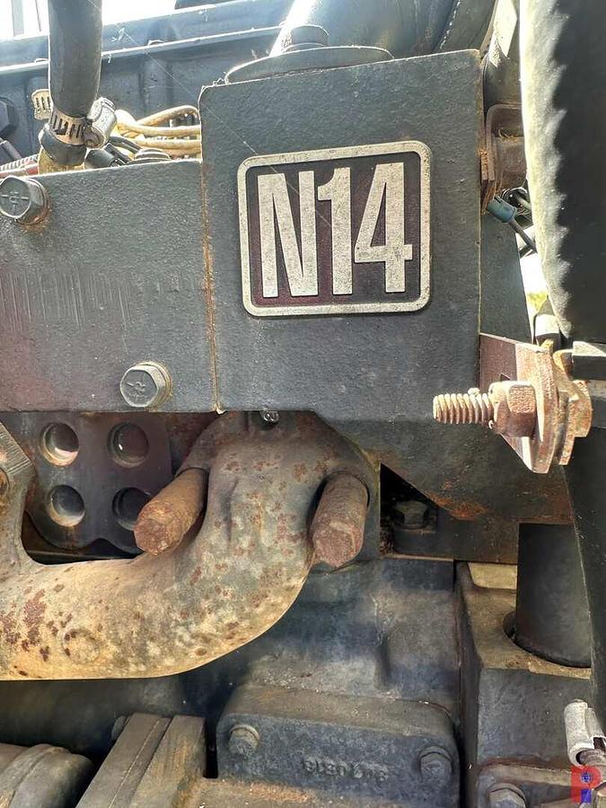 Used 1992 Freightliner FLD120 Tandem Axle Dump Truck