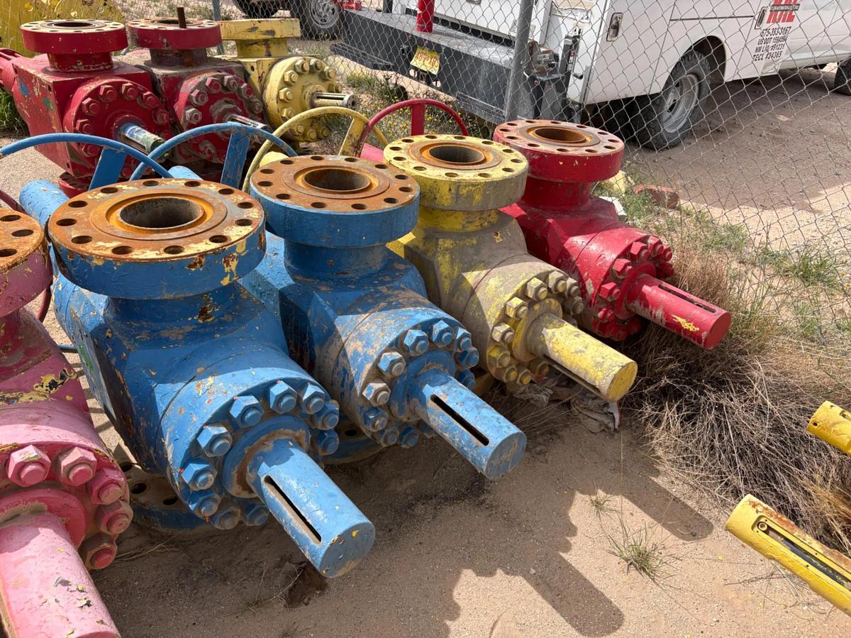 Used (4x$) (4) 7-1/16” 10K frac valves