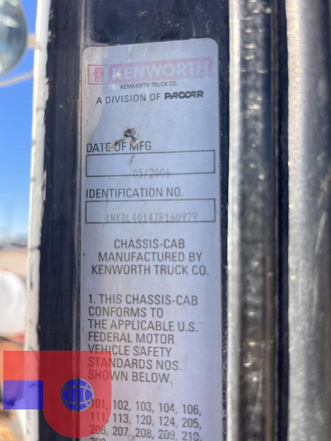 Used 2007 KENWORTH T800 3-AXLE DAYCAB WINCH TRUCK