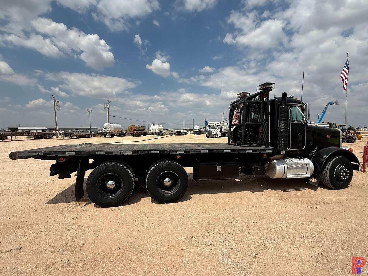 Used 1992 PETERBILT 357 T/A DAYCAB FLATBED WINCH TRUCK