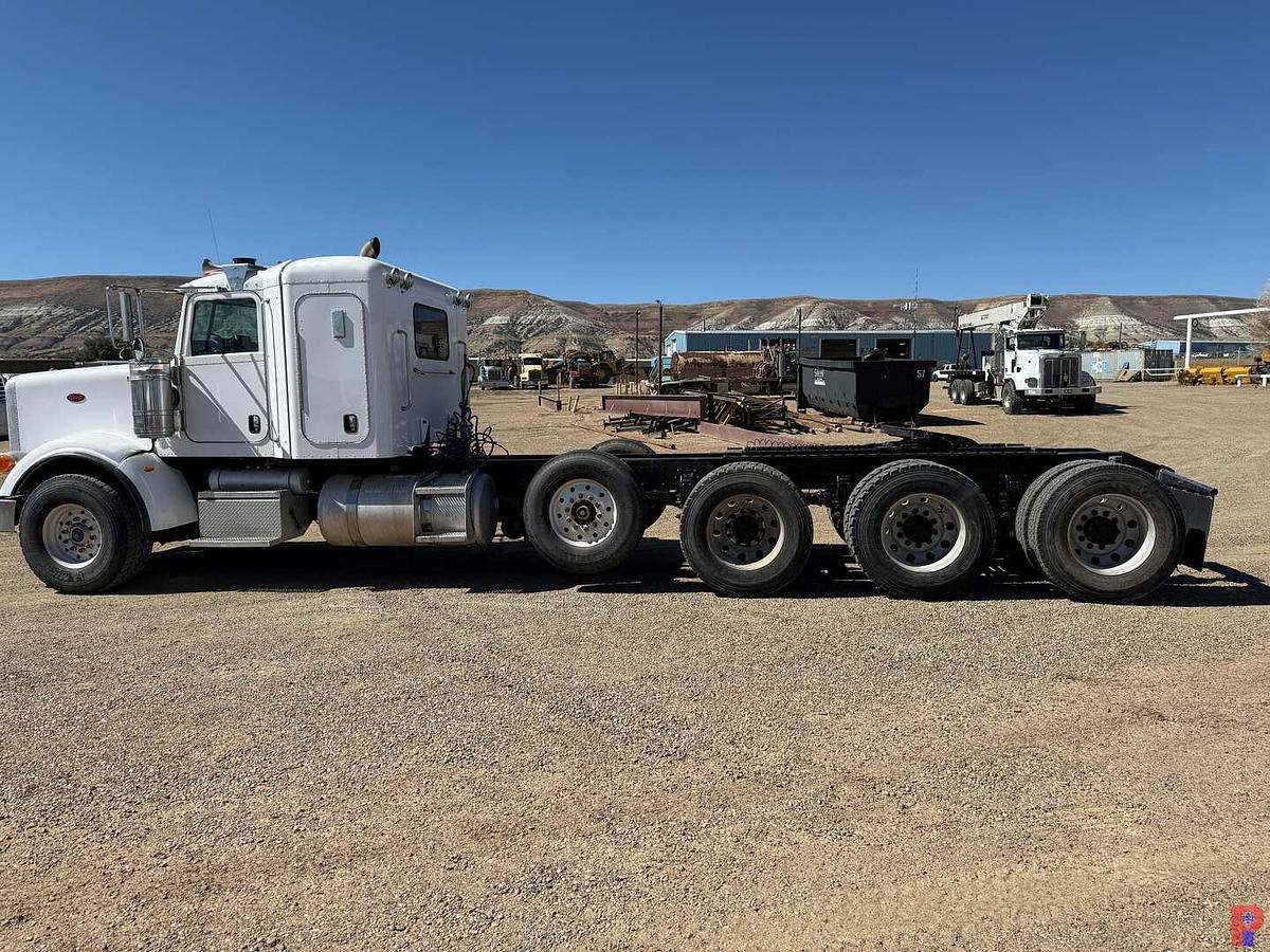 Used 2012 PETERBILT 367 TRI-DRIVE 4-AXLE 36” SLEEPER HEAVY HAUL TRUCK