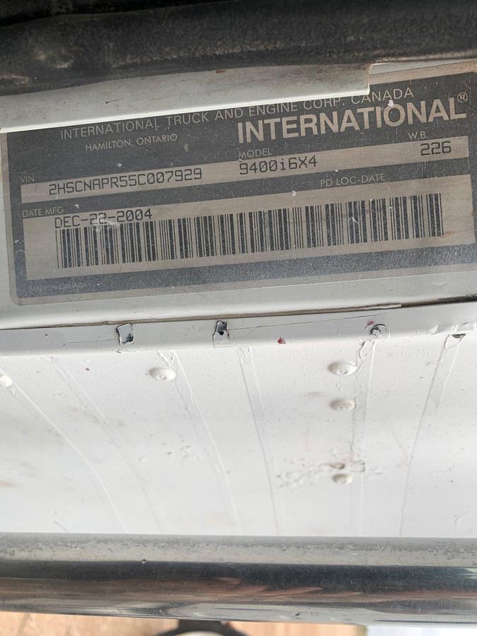 Used 2005 INTERNATIONAL 9400i Sleep Truck