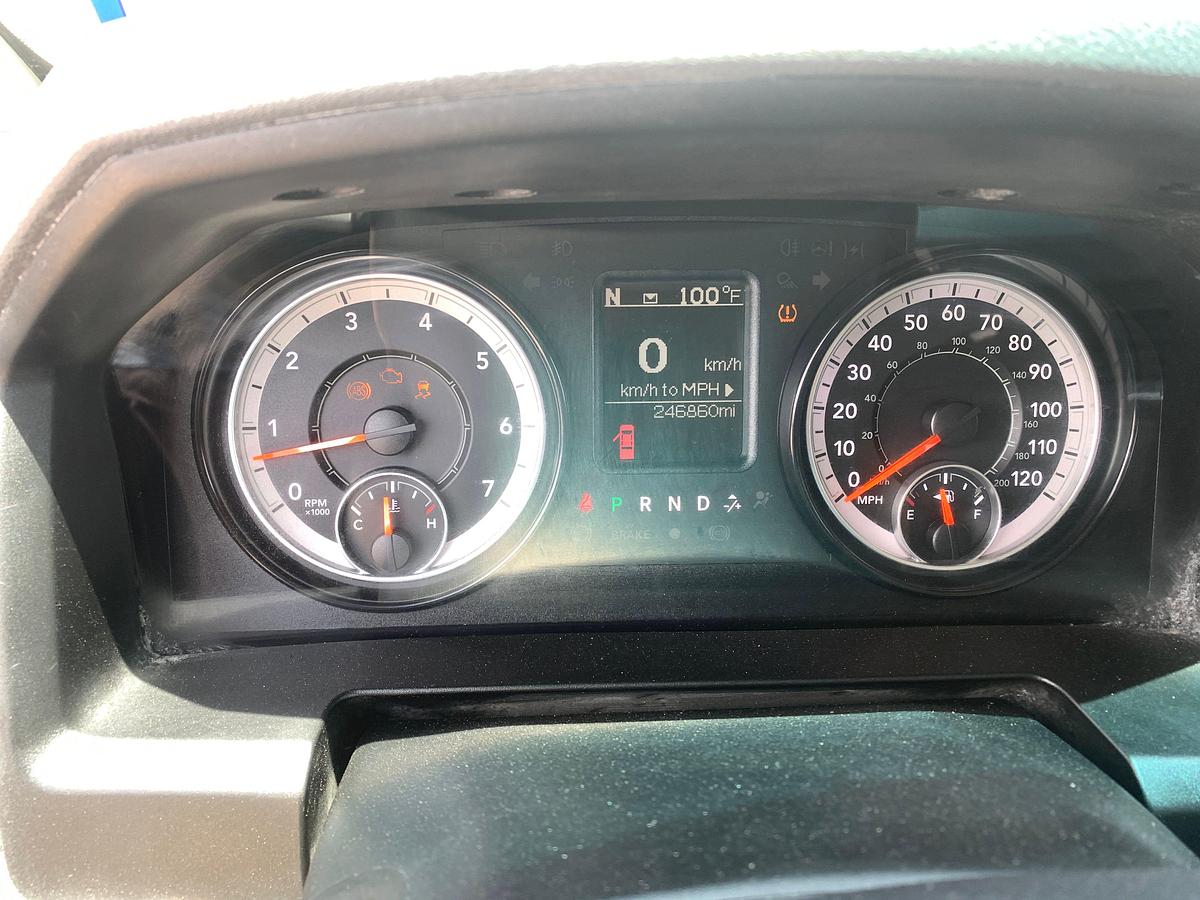 Used 2019 RAM 1500 CLASSIC CREW CAB PICKUP TRUCK
