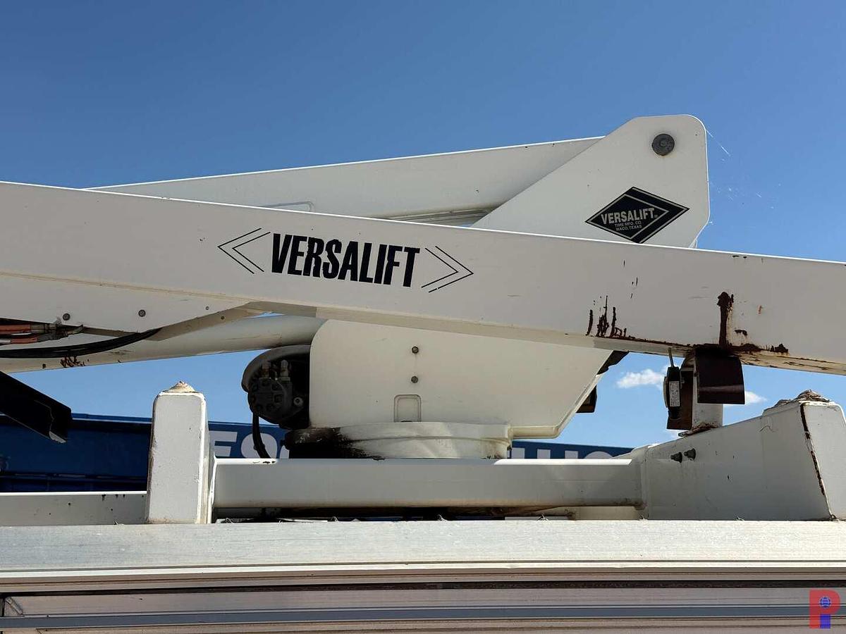 Used 2011 RAM 5500 2WD DIESEL W/ VERSALIFT 40’ BUCKET TRUCK