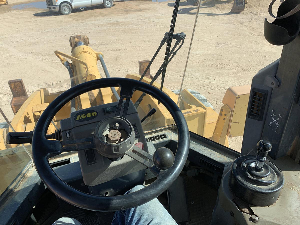 Used CASE 821B WHEEL LOADER