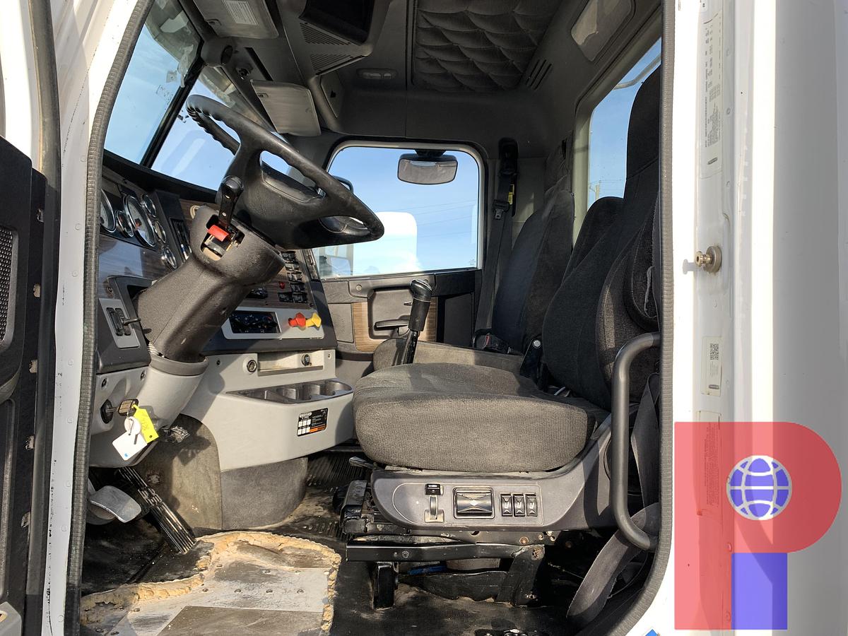 Used 2021 FREIGHTLINER CORONADO 122 SD T/A DAYCAB HAUL TRUCK