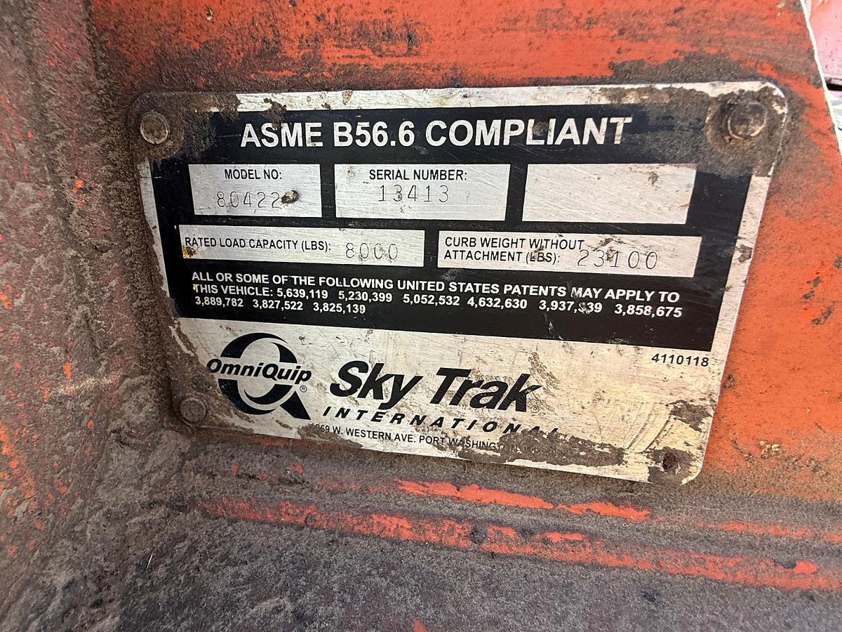 Used SKYTRAK 8042 8K LBS TELESCOPIC FORKLIFT (INOPERABLE)