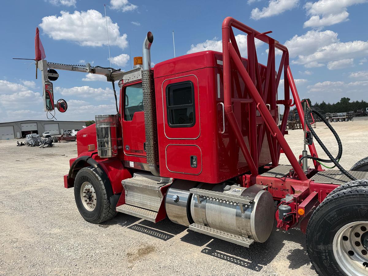 Used 2019 KENWORTH T800 TRI-DRIVE W/ PUSHER HEAVY HAUL TRUCK