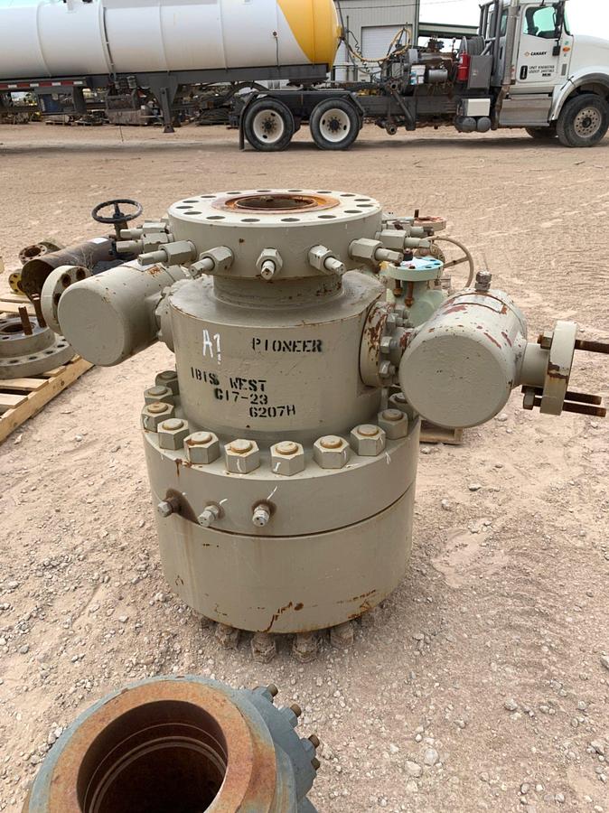 Used (1) 7-1/16 Multi Bolt Tubing Head w/(2) 1-3/4” 15k Gate Valves
