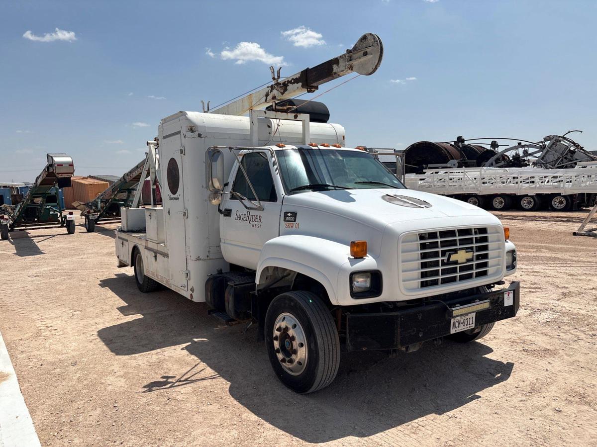 Used 2000 CHEVROLET C6500 S/A WIRELINE TRUCK