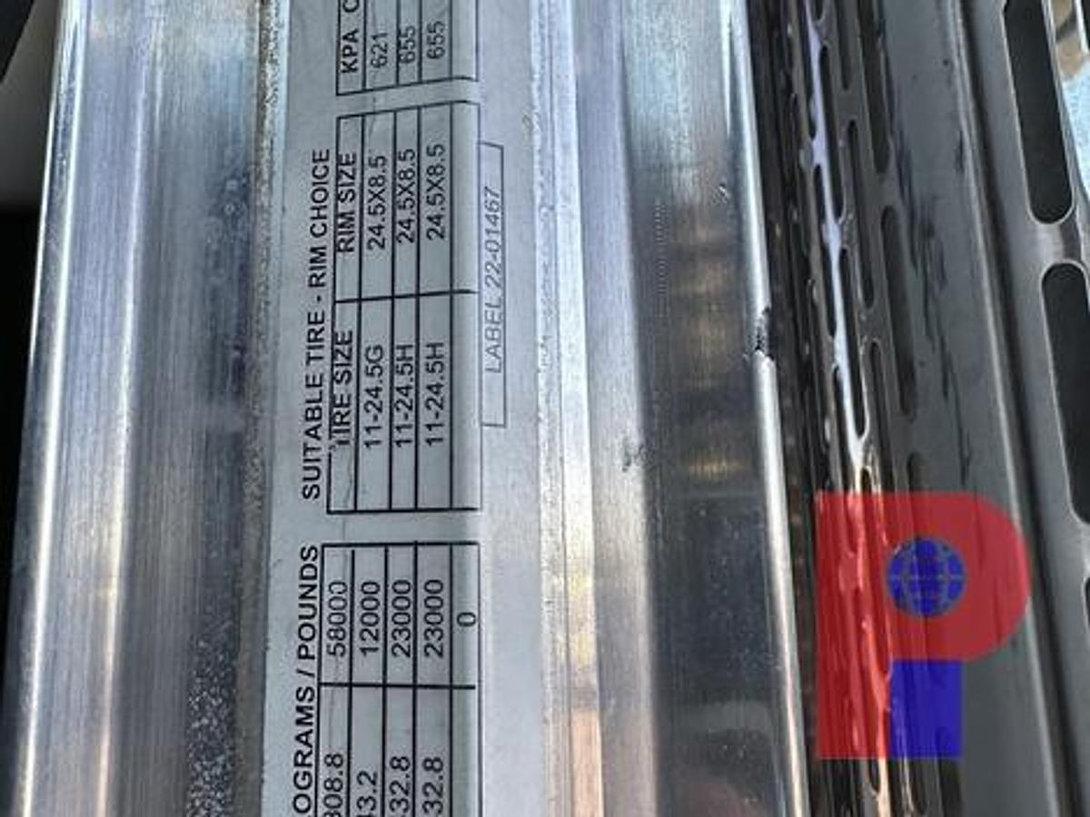 Used 2005 PETERBILT 378 T/A DUMP TRUCK