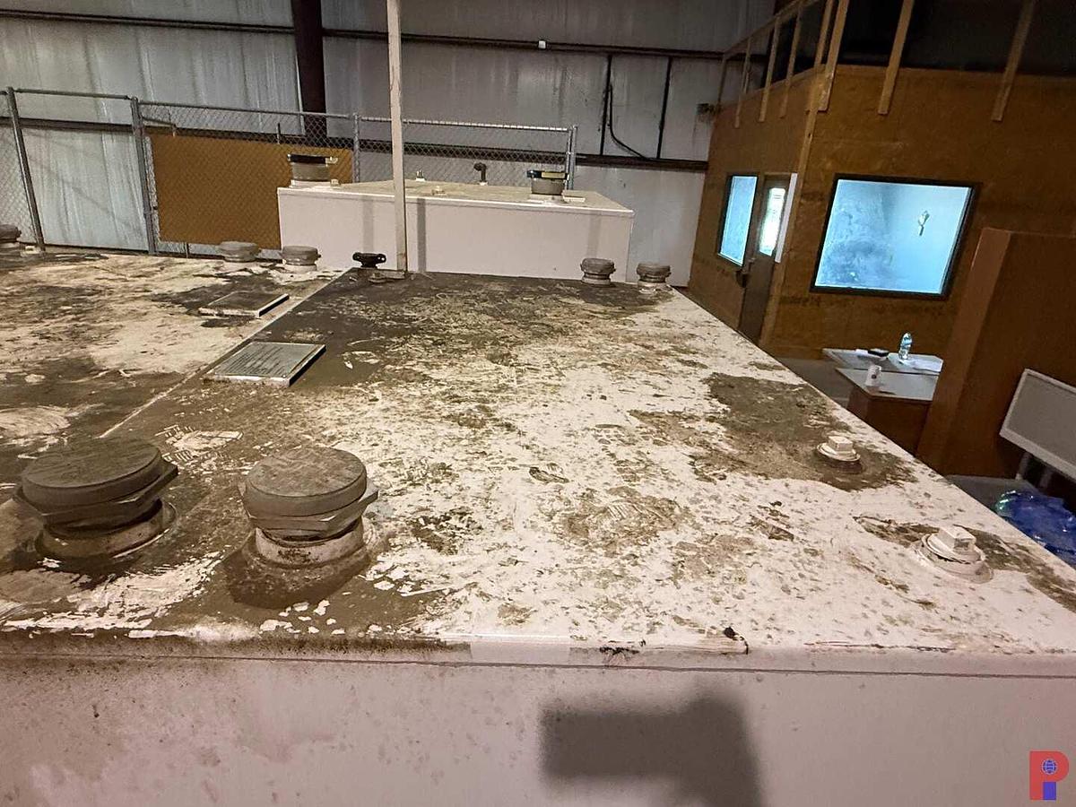 Used 2017 BLAZER MFG. 94”L X 57”W X 56”H 1,000 GALLON STORAGE LUBE TANKS