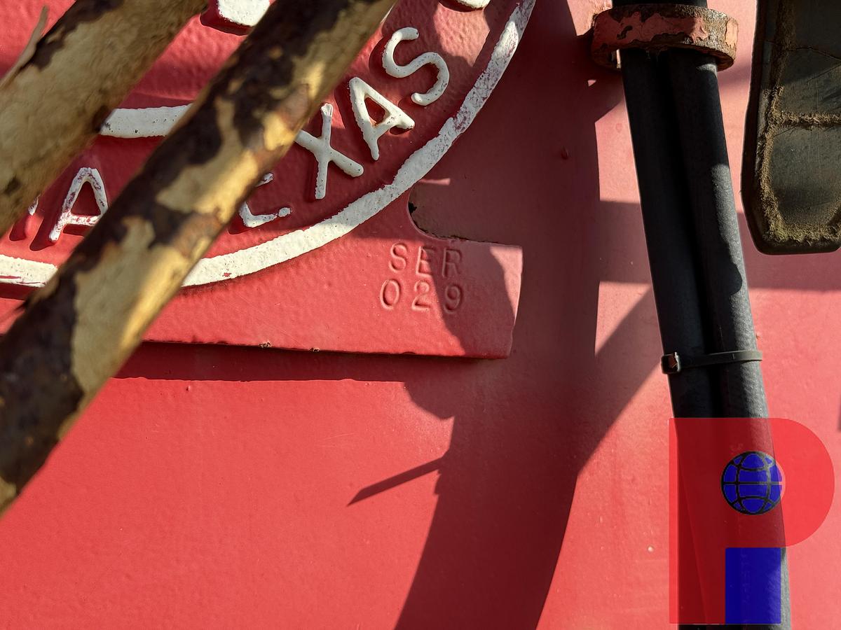 Used 1979 MOLLER 300 DD 96'-180K 4-AXLE WELL SERVICE WORKOVER RIG