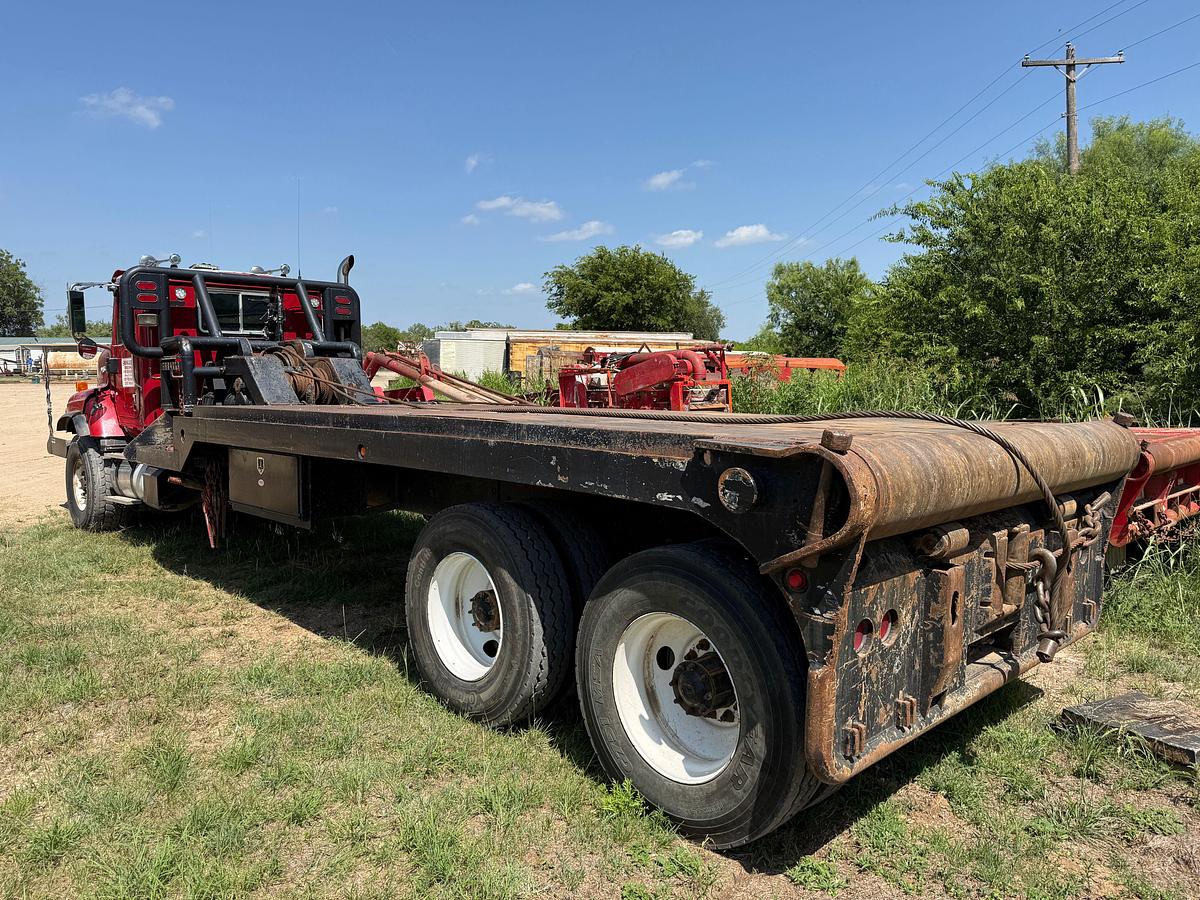 Used 2007 INTERNATIONAL PAYSTAR 5600I T/A 50-TON WINCH BED TRUCK