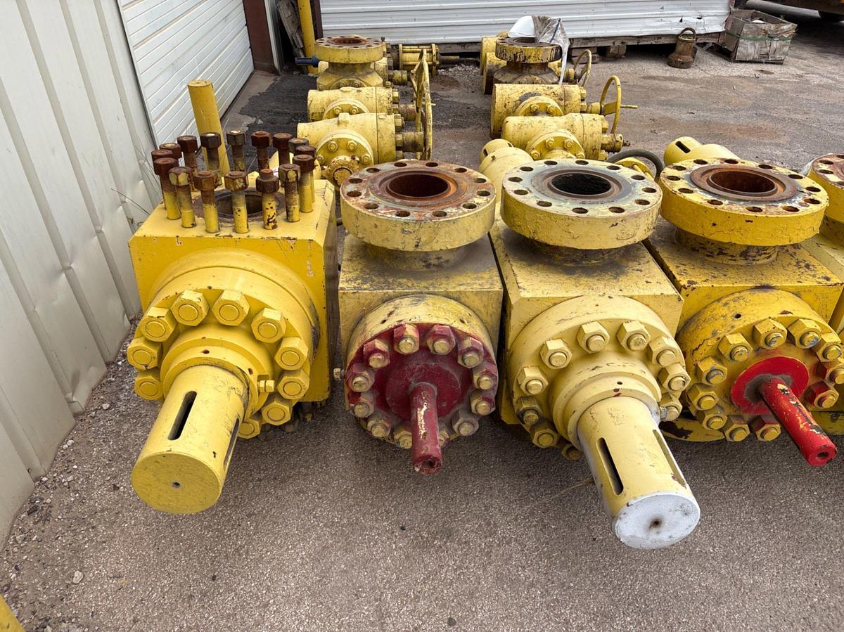 Used (3x$) (3) 7-1/16” 10K hydraulic frac valves