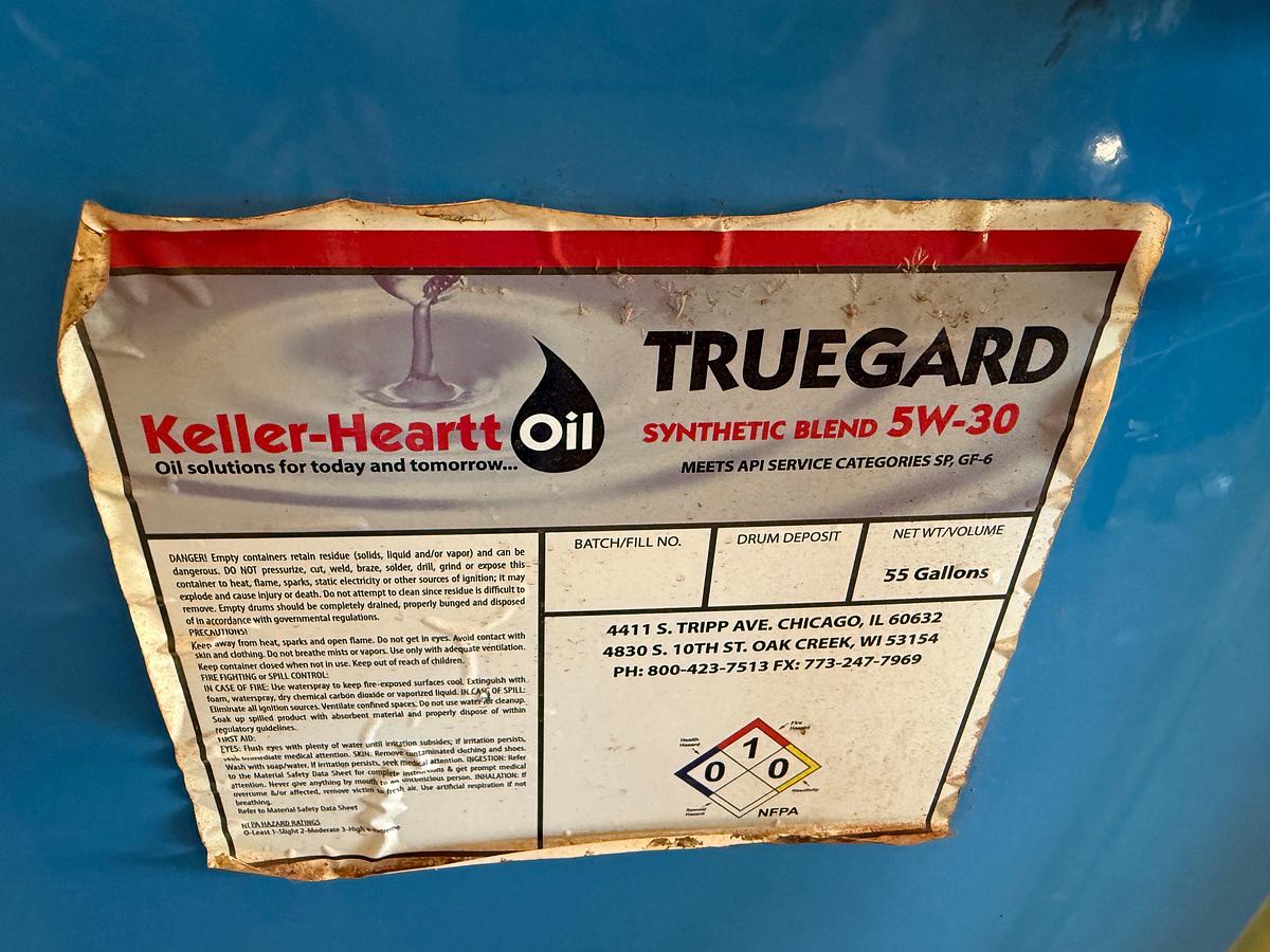 Used LOT W/ (2) 150-GALLON STEEL ROLLING OIL TANKS W/ AIR PUMPS, GUNS, & HOSES, (HAS SOME FLUID), (3) ROLLING LUBE BBLS, & RELATED
