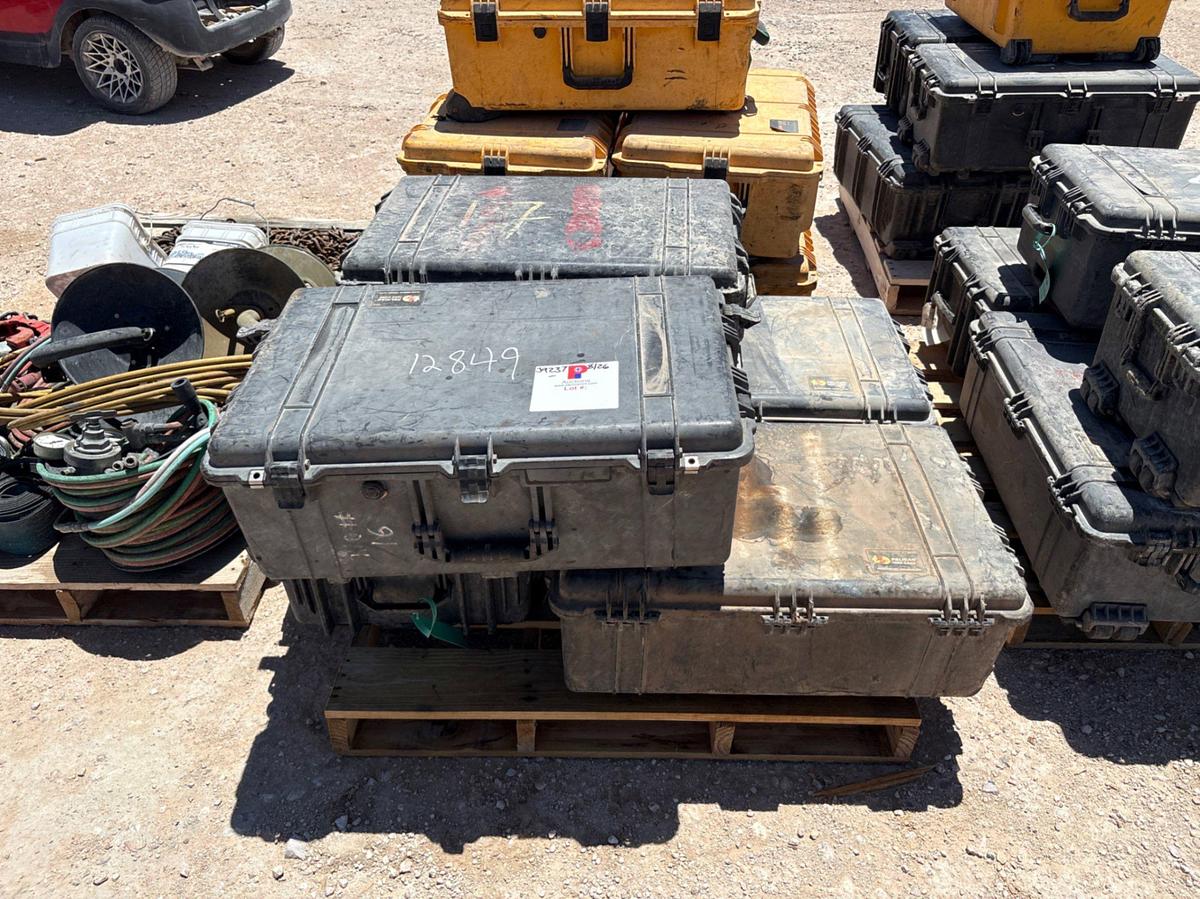 Used (5) SCBA TANKS & MASKS W/ PELICAN CASES