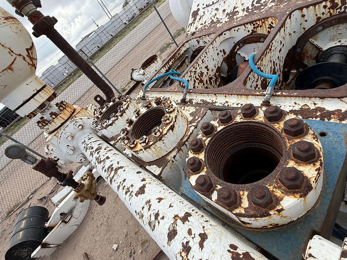 Used 2011 GARDNER DENVER PZ11 TRIPLEX DRILLING MUD PUMP P/B CATERPILLAR 3512, SKIDDED
