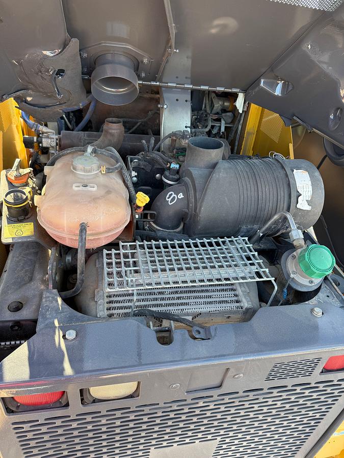 Used 2016 JOHN DEERE 333G SKID STEER LOADER