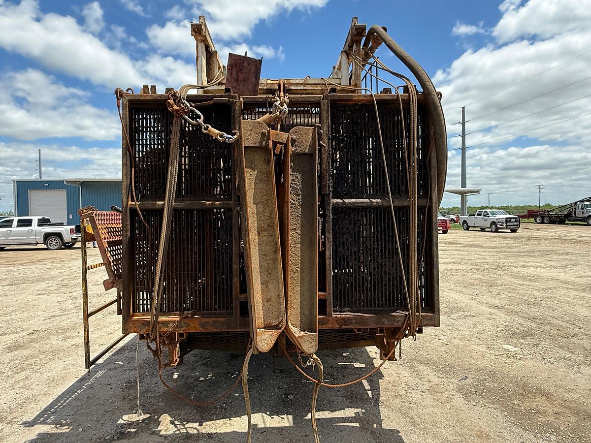 Used 2008 LOADCRAFT 550 DD 96’-225K 5-AXLE WELL SERVICE WORKOVER RIG