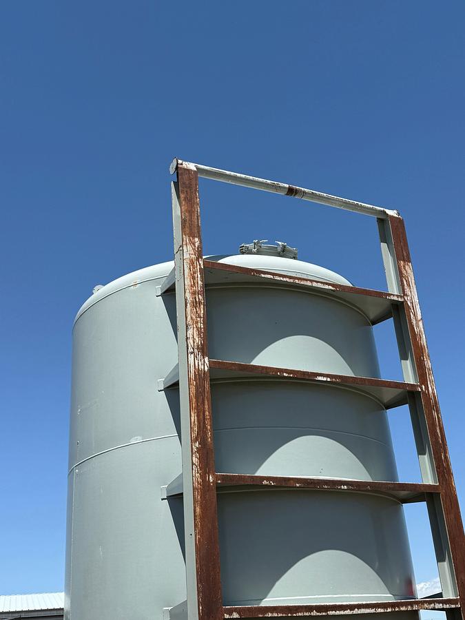Used 2012 WILCO 25’ x 12’ VERTICAL SKIDDED SILO