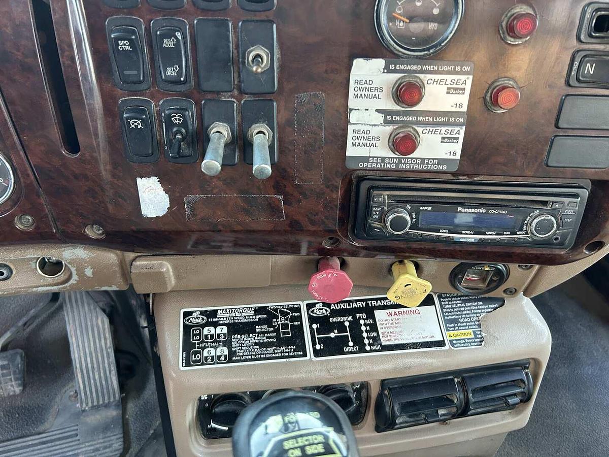 Used 2007 MACK CV713 50 TON T/A GIN POLE WINCH TRUCK 3-WINCHES