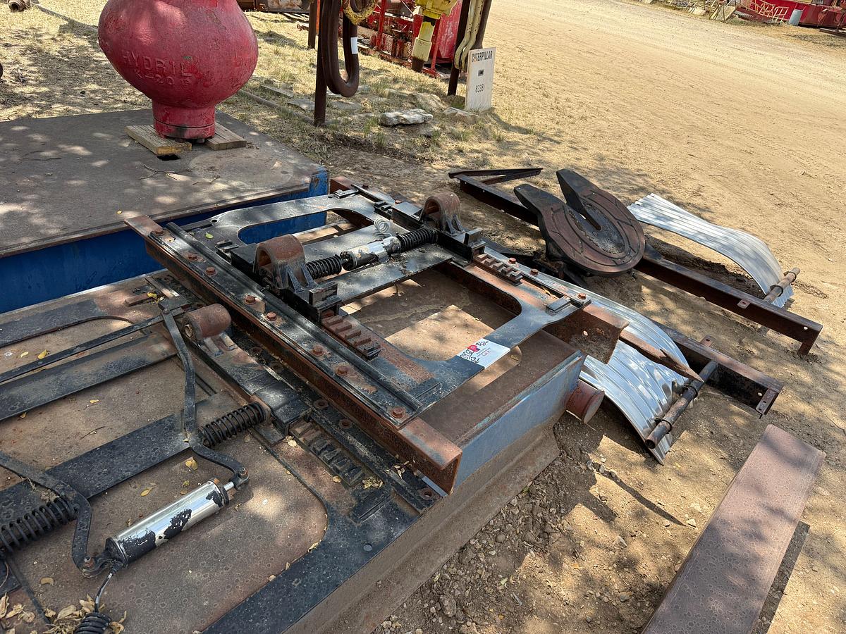 Used (1) COMPLETE FIFTH WHEEL ASSEMBLY & (2) AIR SLIDE FIFTH WHEEL BASE PLATES & TRACKS