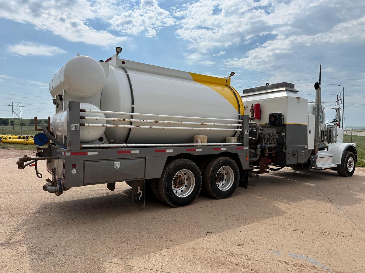 Used 2019 PETERBILT 389 T/A ENERGYFAB 5K WP HOT OIL TRUCK