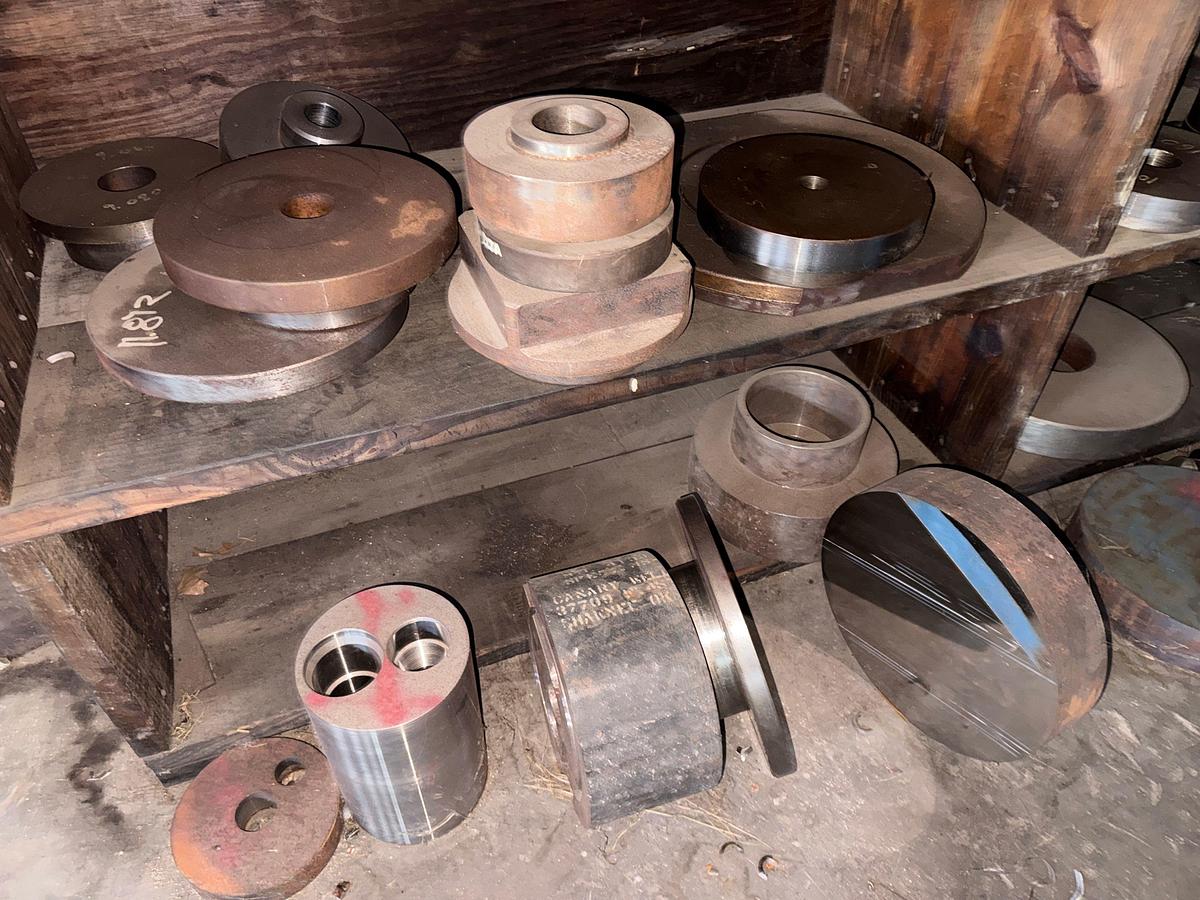 Used WALL W/ 3-ROW WOOD SHELF & CONTENTS OF MILLING MACHINE FIXTURES, ADAPTERS, & RELATED