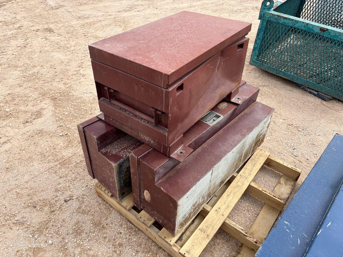 Used (2) 3.5’l rki toolboxes & (1) 32” x 19” x 18” toolbox
