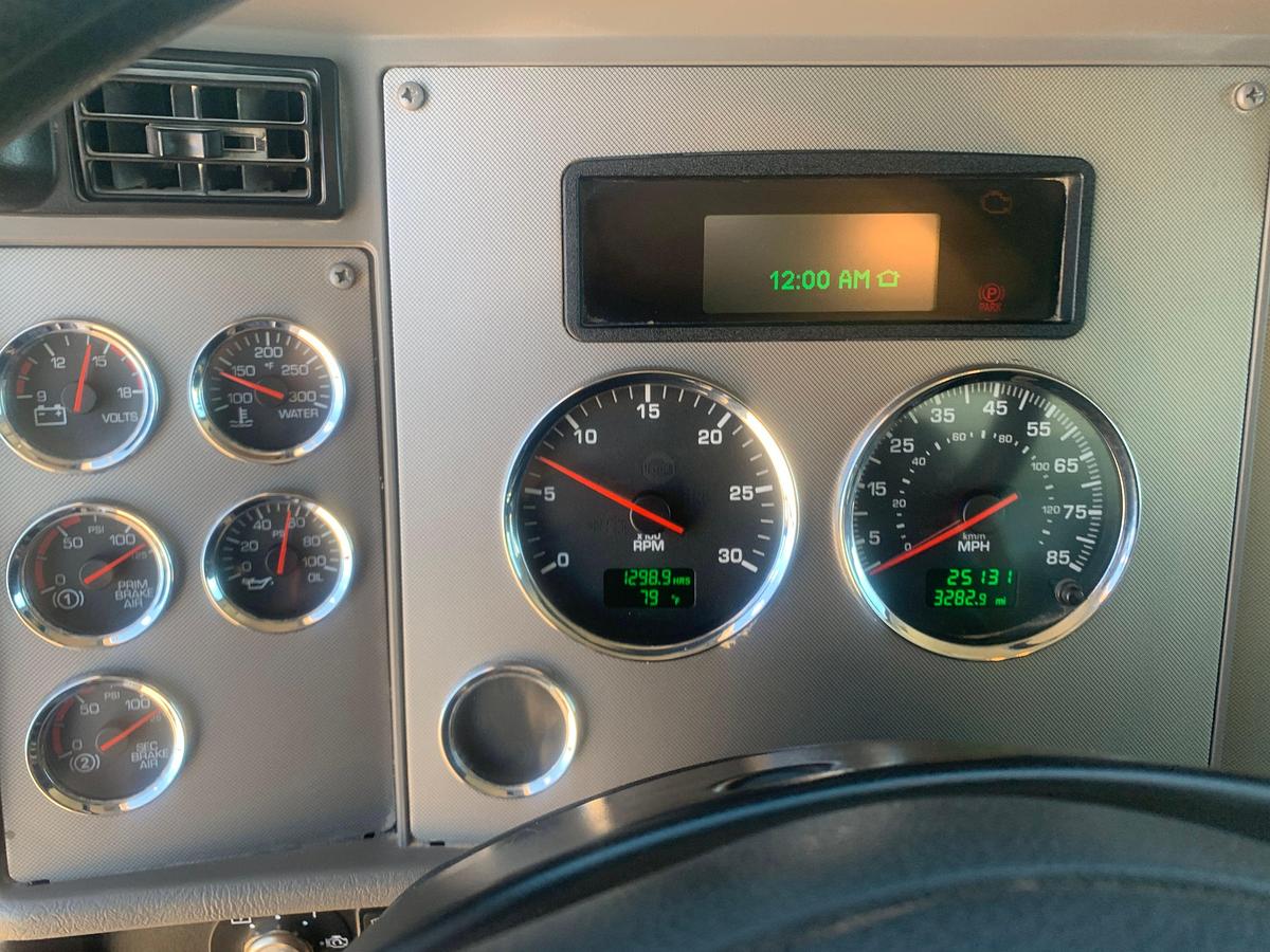 Used 2020 KENWORTH T370 S/A DAYCAB BOBTAIL FUEL TRUCK