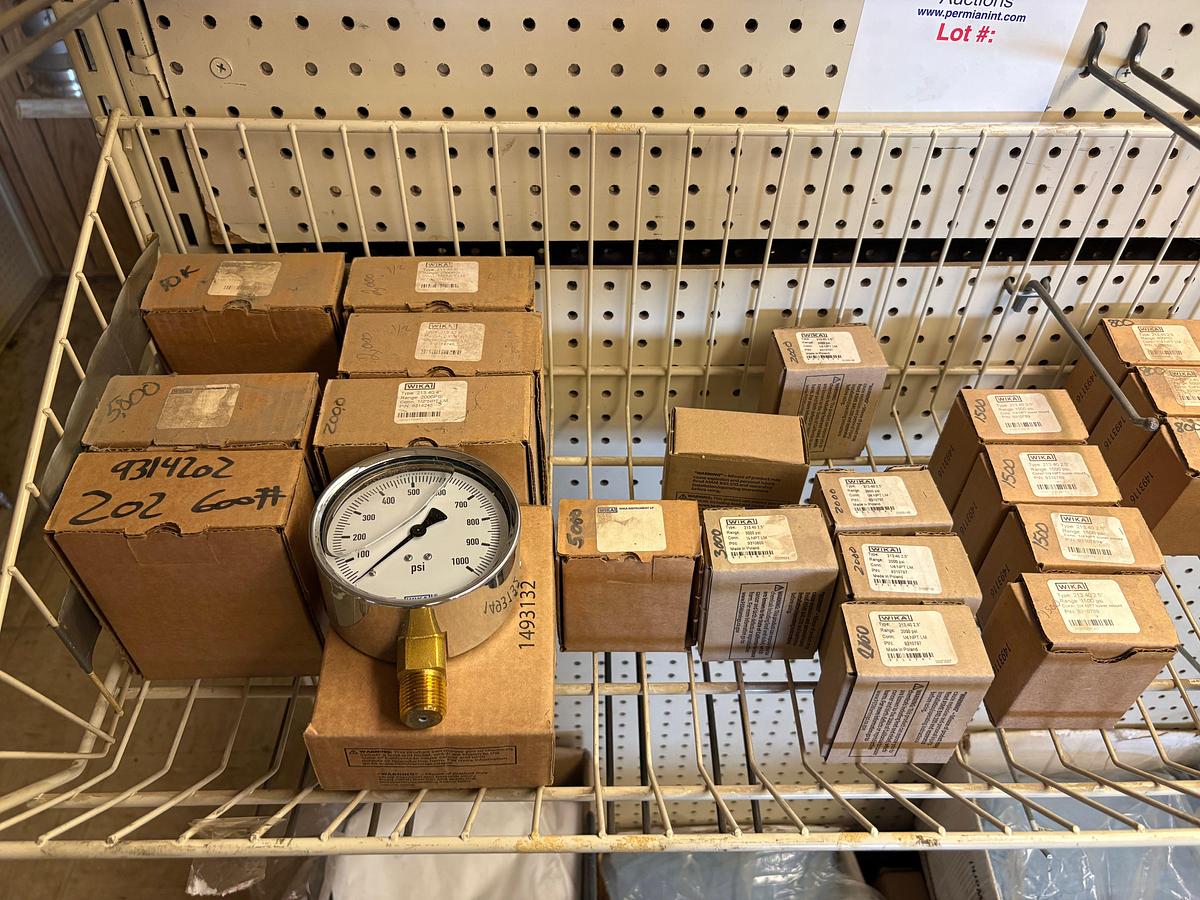 Used Lot of (40) assorted Wika liquid filled pressure gauges