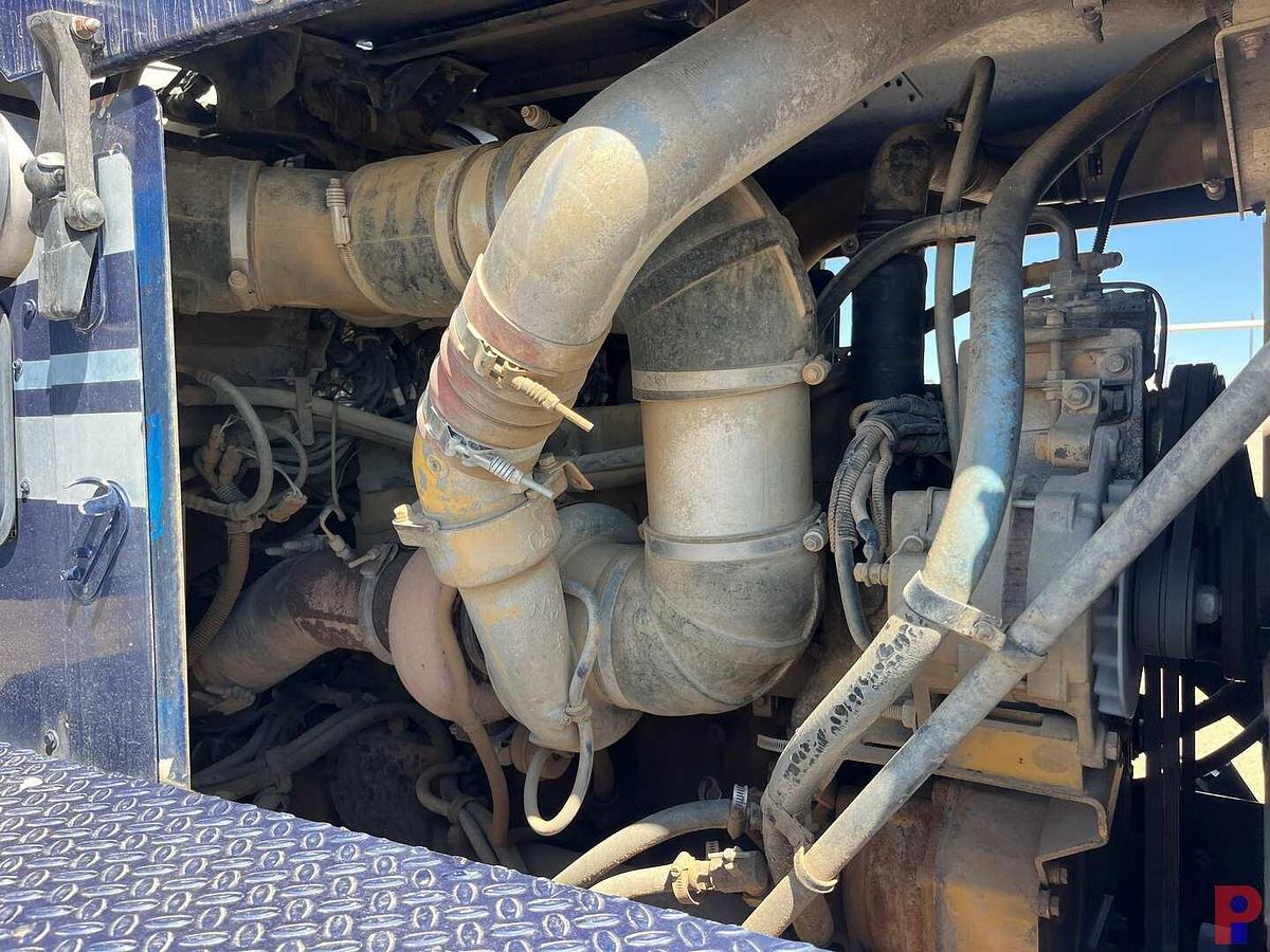 Used 2001 KENWORTH C500 TANDEM STEER HYD. WINCH TRUCK