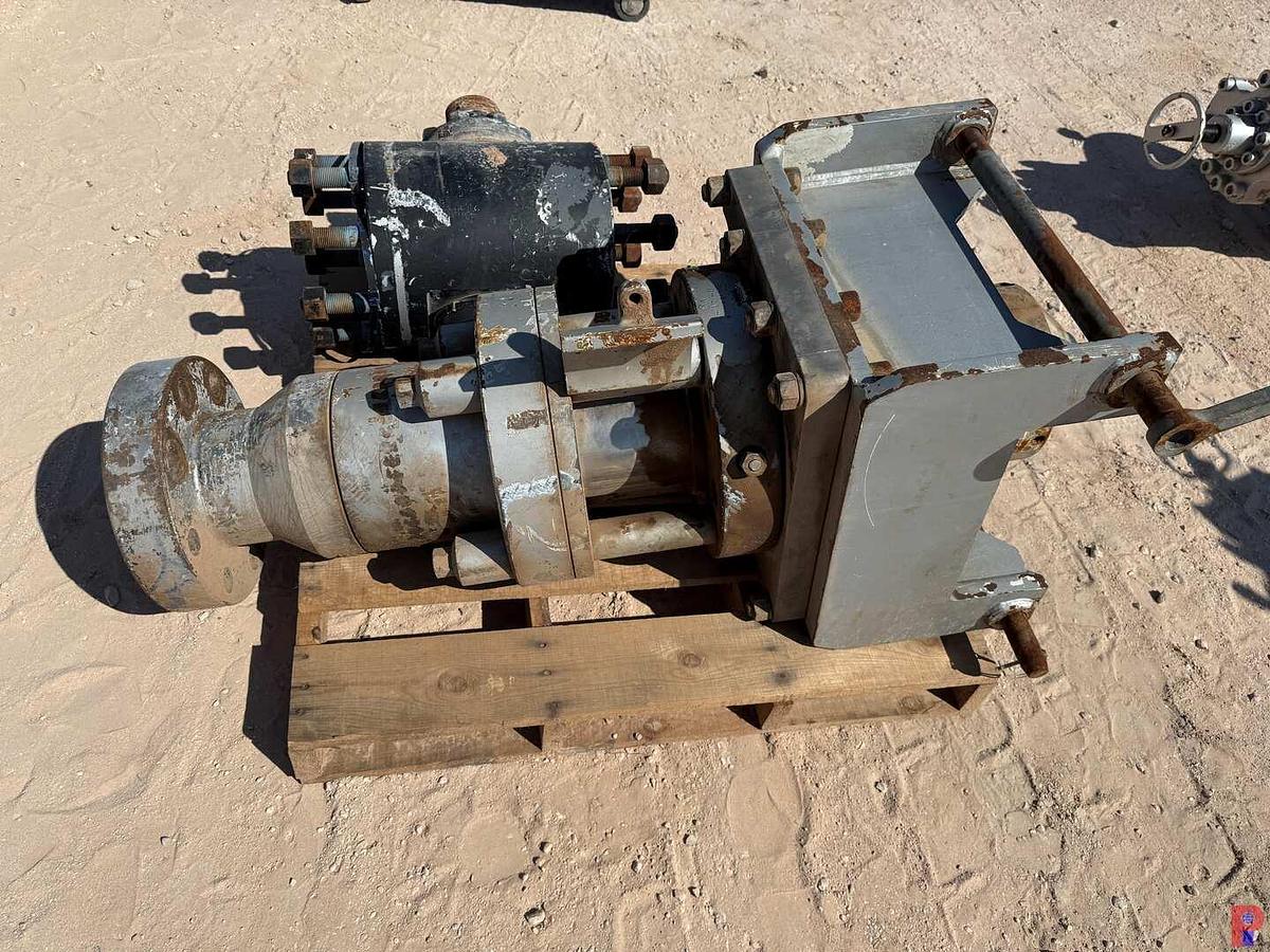 Used 15K WP COILED TUBING PACKOFF & 15K WP CROSS