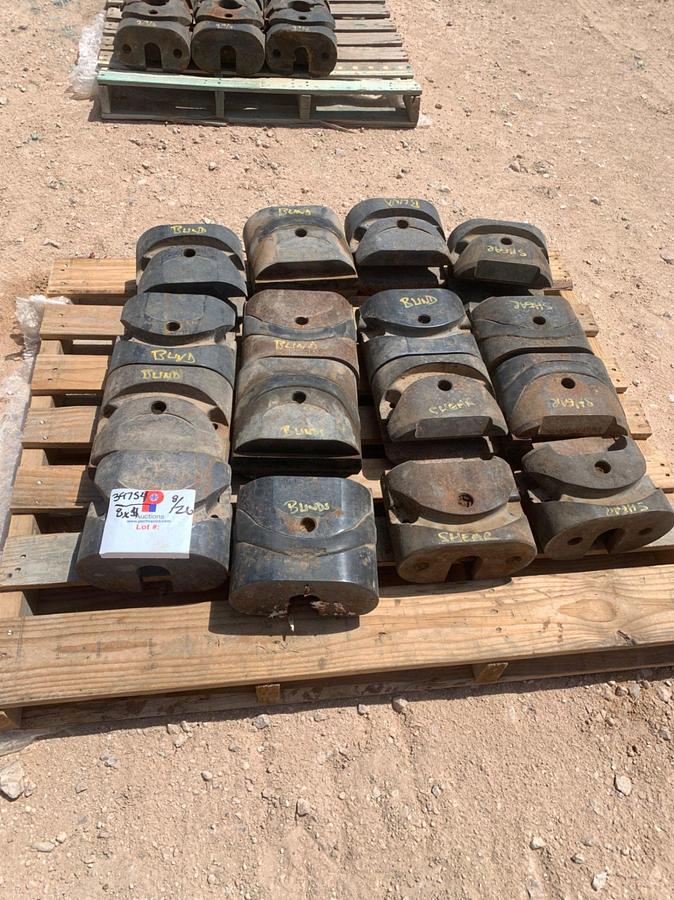 Used (8x$) Cameron Blind & Shear BOP Rams