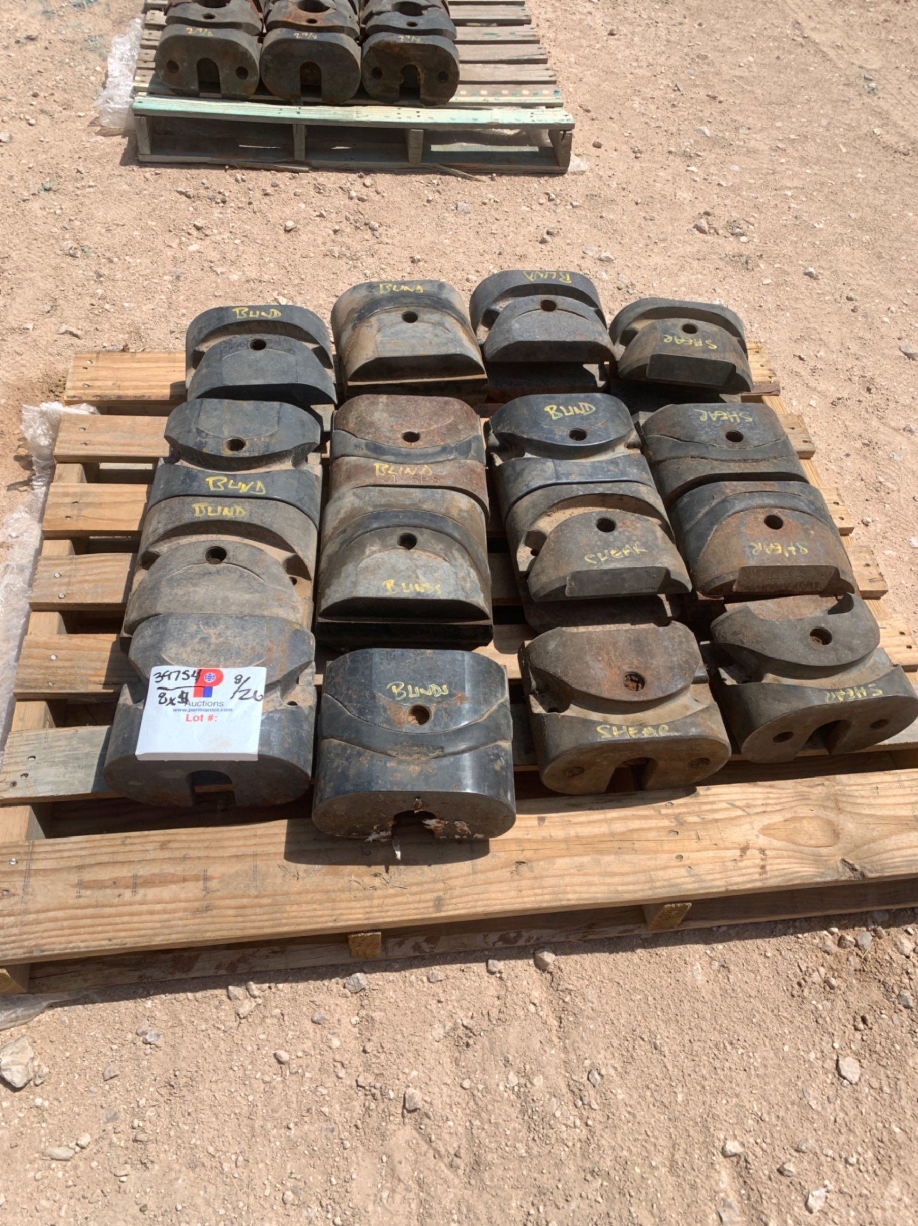 Used (8x$) Cameron Blind & Shear BOP Rams