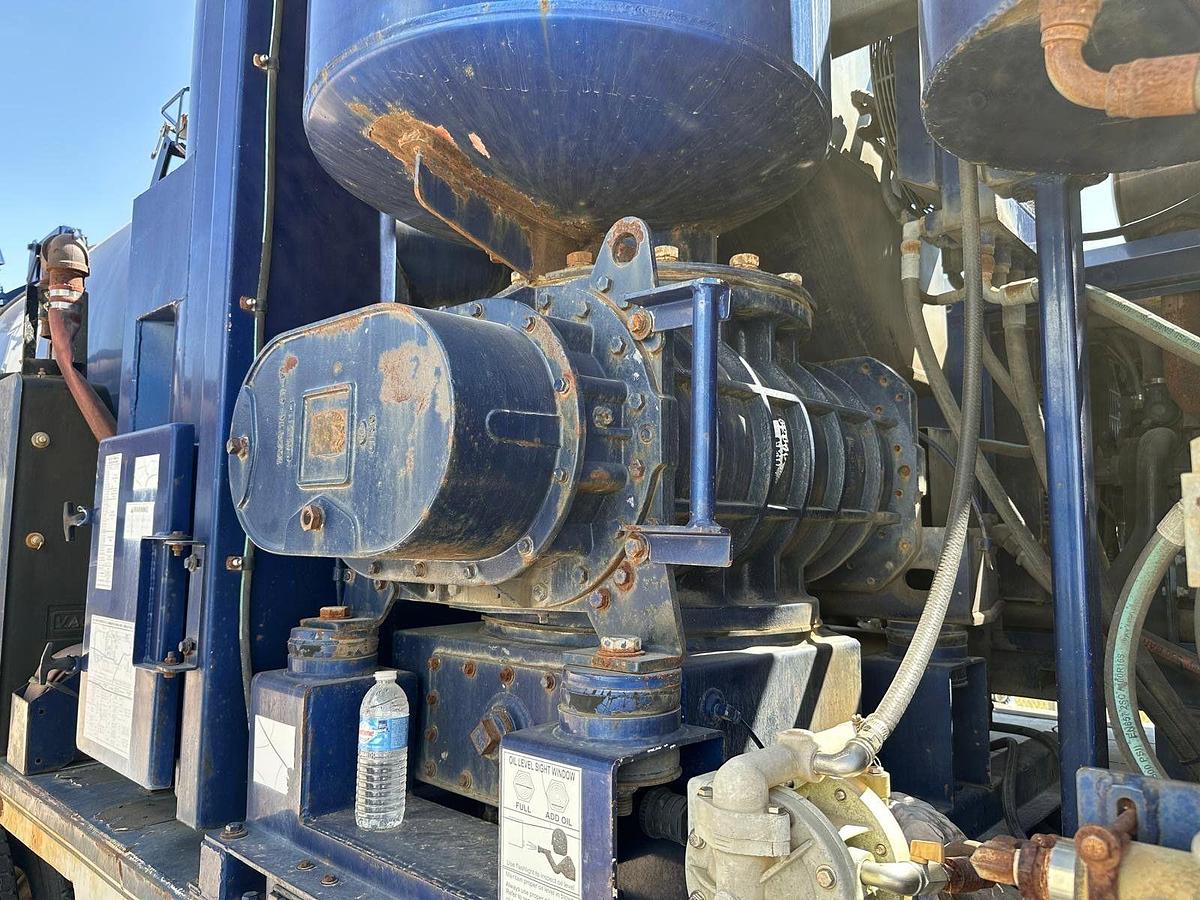Used 2012 Frieghtliner Hydro Vac Truck