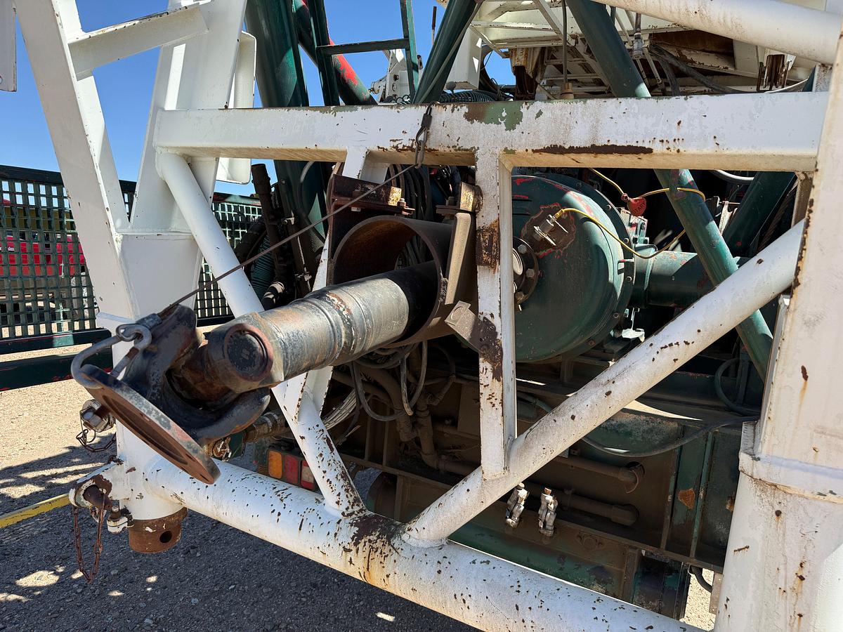 Used 2006 SJ PETRO XJ450 105’-303K LBS. 5-AXLE MOBILE DRILLING RIG
