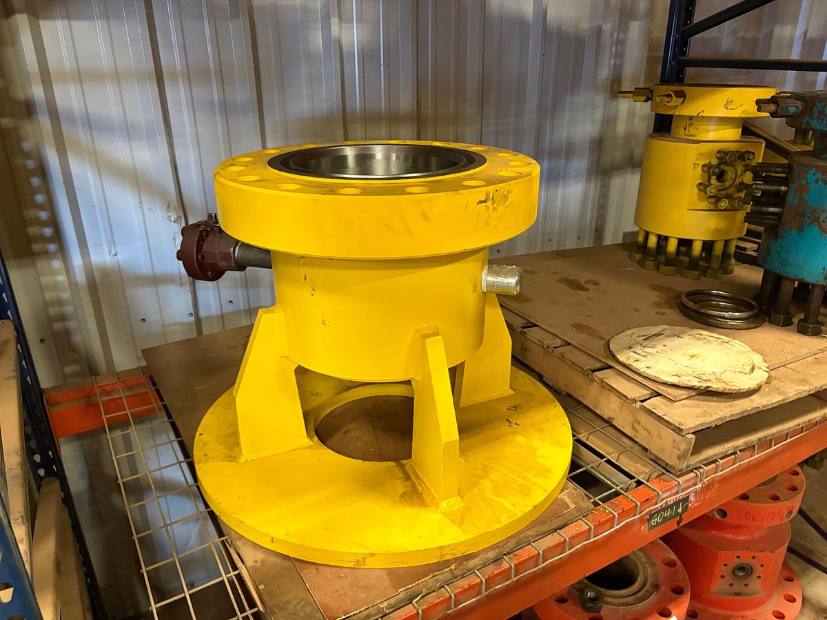 Used (5 pallets) w/ assorted Braden tubing heads, 4” x 11” DSA, casing head w/ baseplate, & (2) RL7 clamps