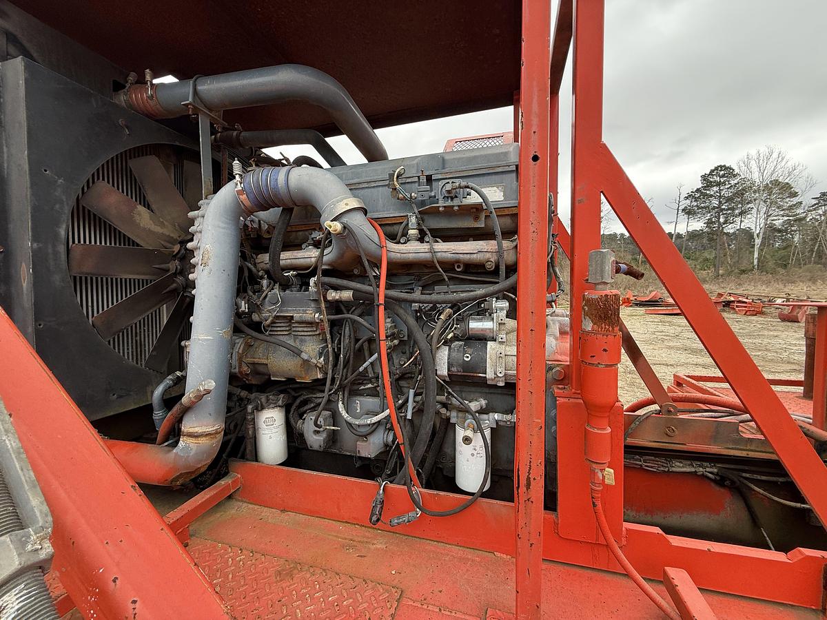 Used 2008 CROWN CE600 DD 5-AXLE WELL SERVICE WORKOVER RIG FOR PARTS