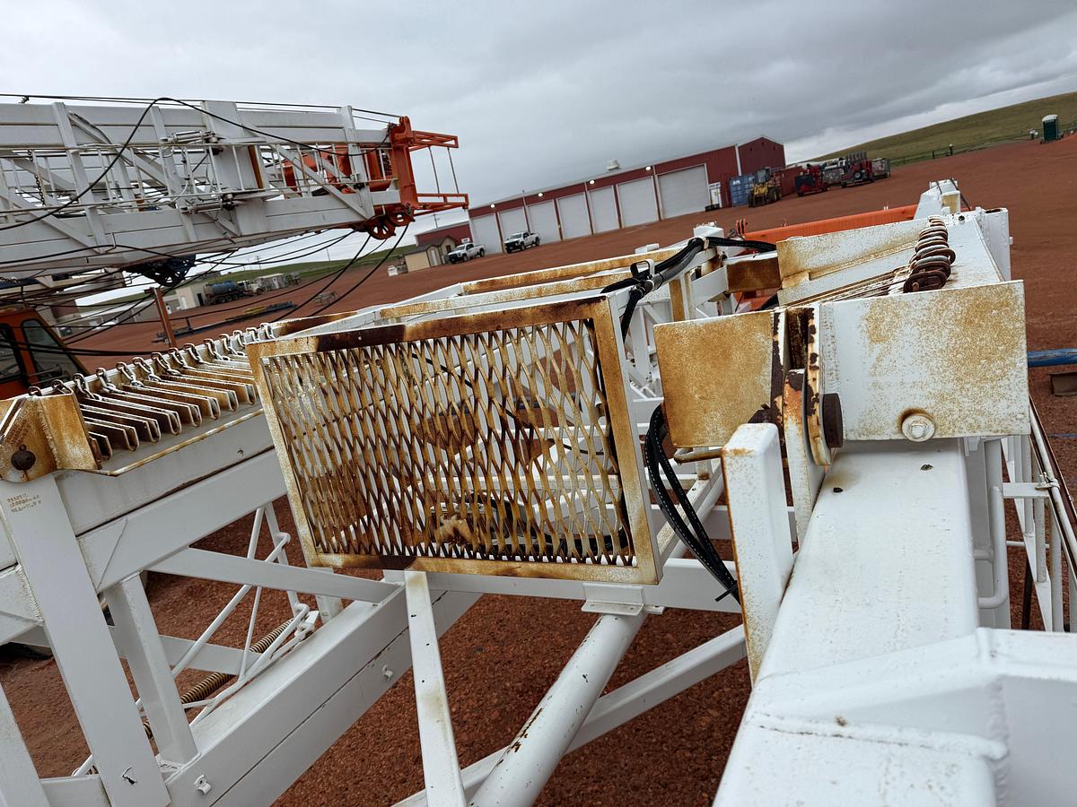 Used 104’- 250K LBS TAYLOR DERRICK