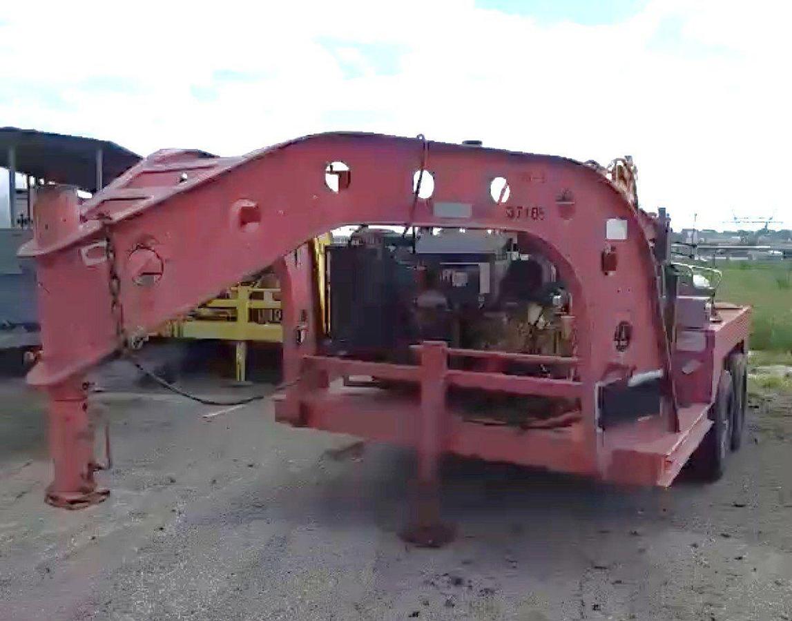 Used 2010 VENTURETECH XK-90 POWER SWIVEL MTD. T/A GOOSENECK TRAILER