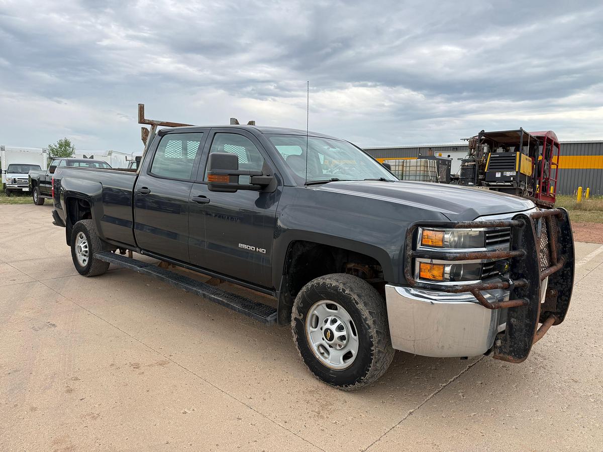 Used 2018 CHEVROLET SILVERADO 2500HD 4X4 CREW CAB PICKUP TRUCK
