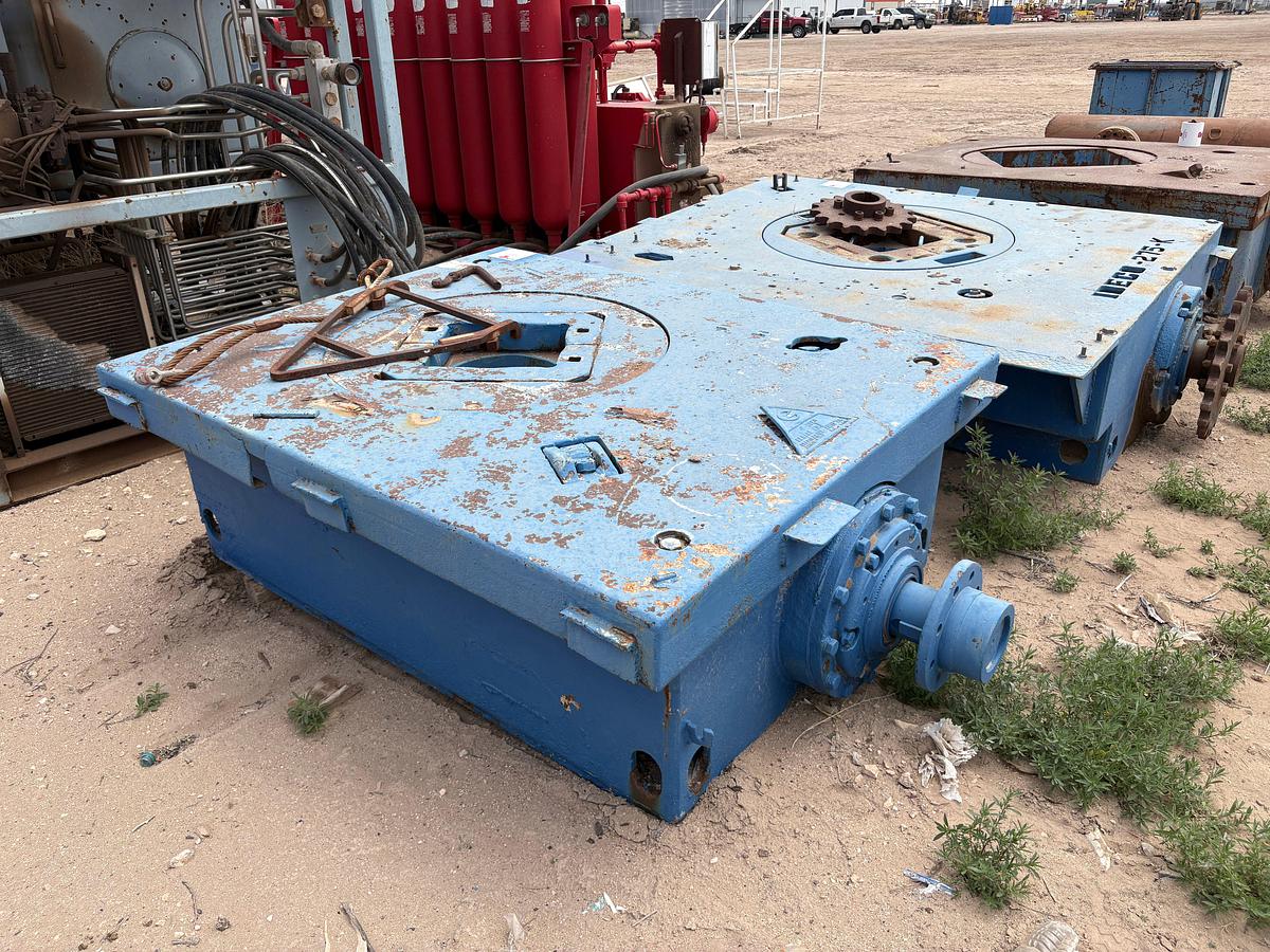 Used Continental Emsco T-2050 20.5” rotary table w/ split master bushing