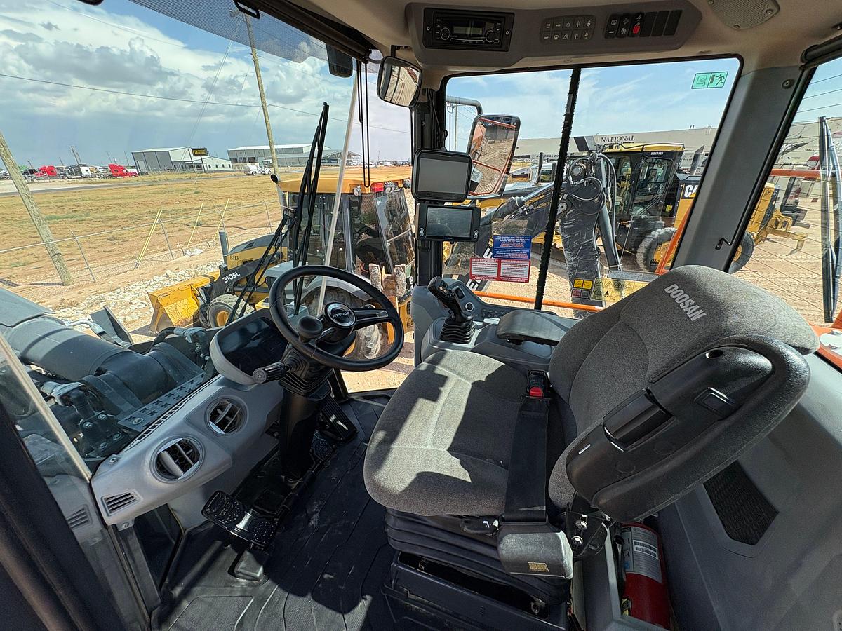 Used 2023 DEVELON DL320-7 WHEEL LOADER