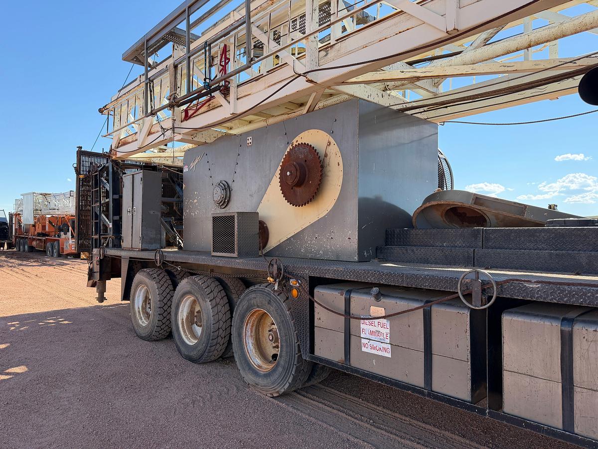 Used 2006 TAYLOR C500 DD 104'-250K 5-AXLE WELL SERVICE WORKOVER RIG
