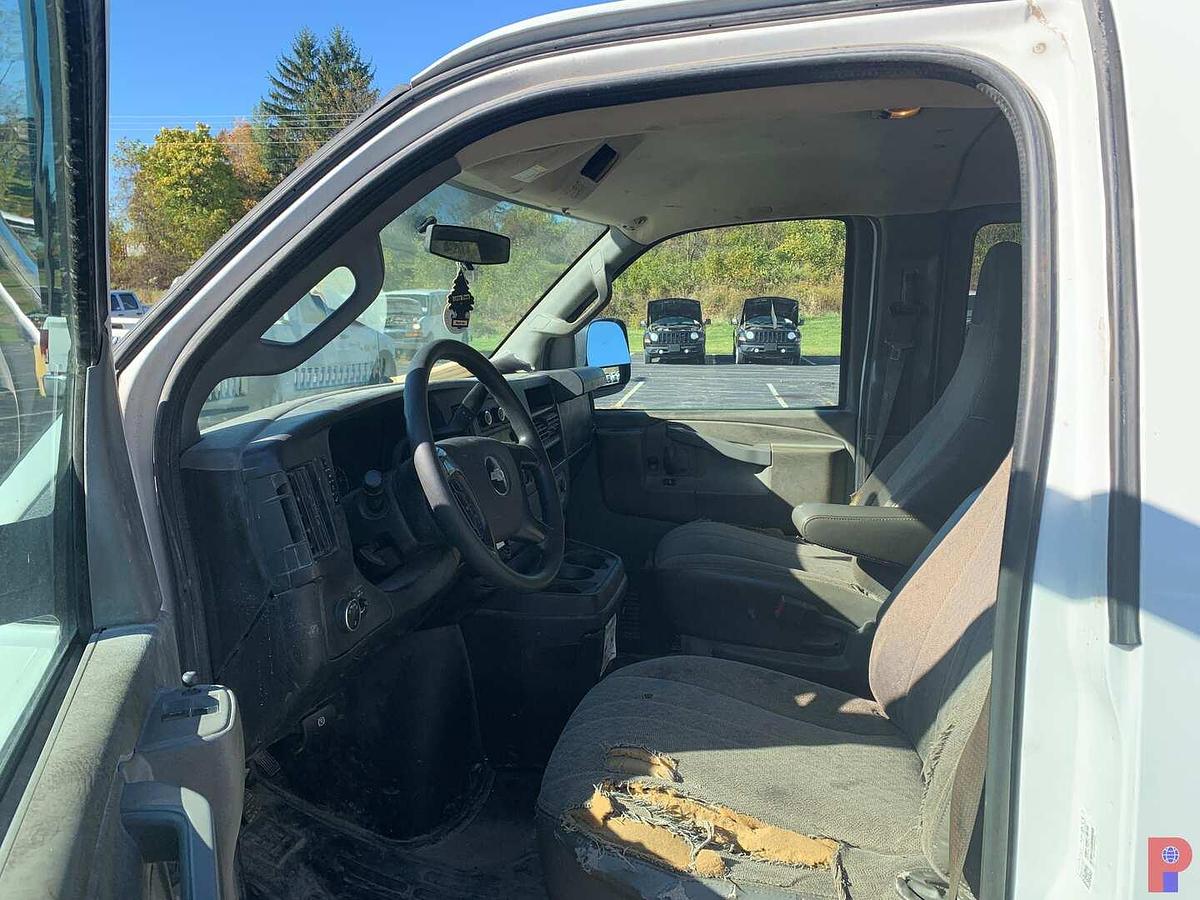 Used 2016 CHEVROLET EXPRESS 11 PASSENGER VAN
