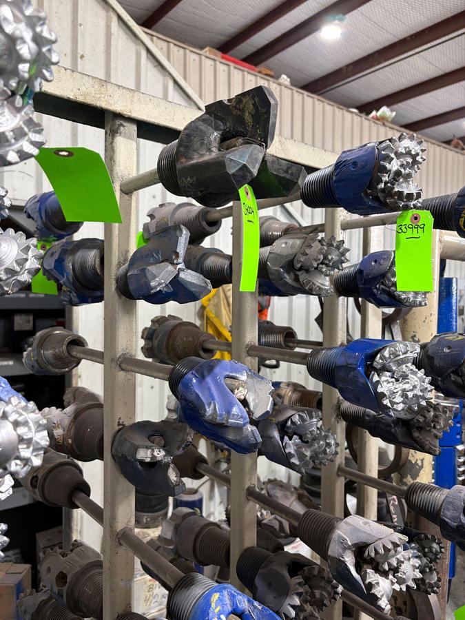 Used (12x$) assorted drag bits