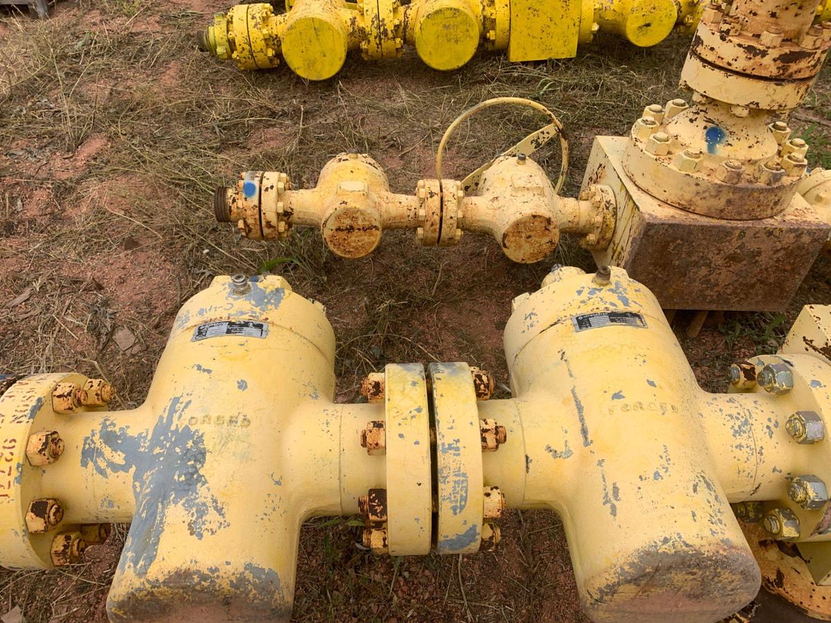 Used (4) 4-1/16 5k Fluid Crosses w/(20) 3-1/16 5k Manual Gate Valves
